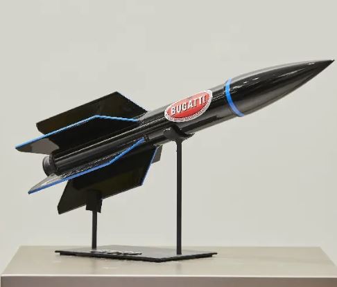 "I'M A ROCKET"